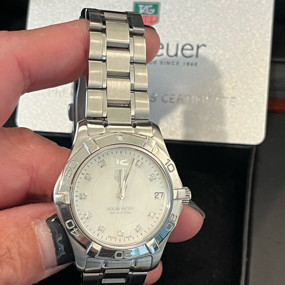 AUTHENTIC TAG HEUER SS Aquaracer Mother of Pearl Diamond Dial 32MM Watch - Picture 4 of 16